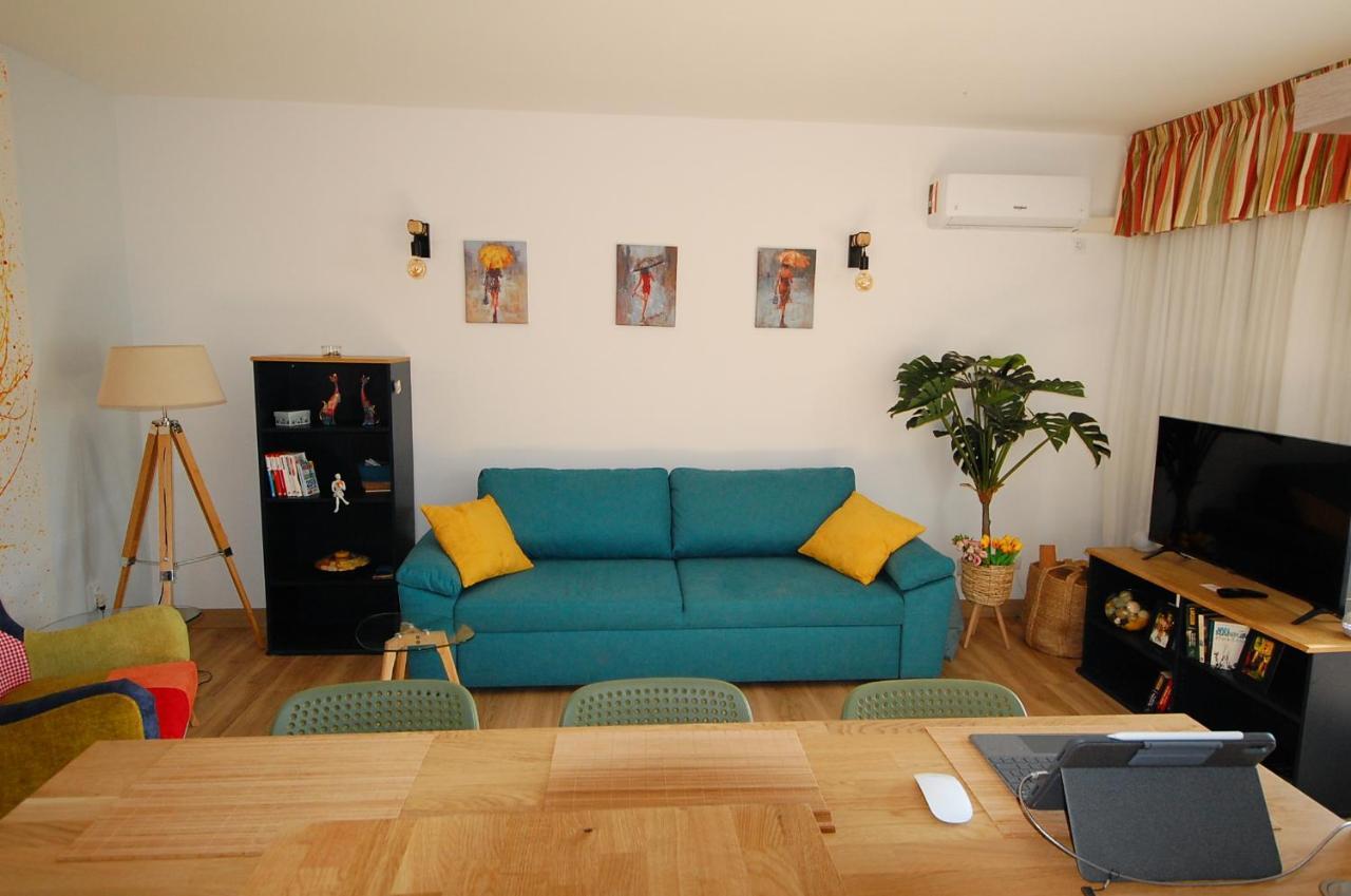 Air-Conditioned, Remarkably Beautiful Apartment, Fibre Wi-Fi, Pool Арона Екстер'єр фото